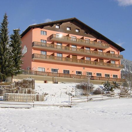 Jugendhotel Alpina Sedrun Eksteriør billede